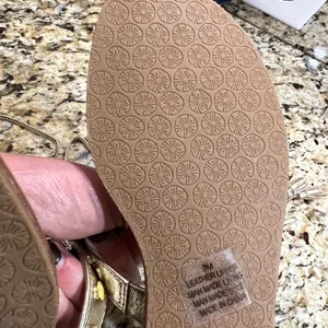 COPY - Lilly Pulitzer Aileen sandals size 7 thumbnail 4