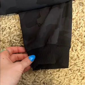 Lululemon Athletica Camo Track Pants Convertible Joggers thumbnail 5