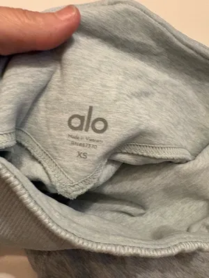 Alo Alosoft high rise sea size XS length 27” thumbnail 2