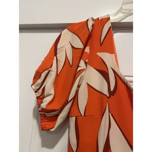 BTFM Orange White Floral Maxi Dress Size Medium Resort Tropical Modest Cruise thumbnail 3