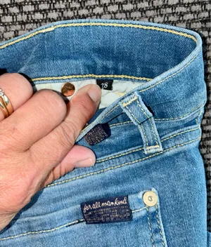7 For All Mankind Light-wash Denim Cuffed Shorts, Sz 28 thumbnail 2
