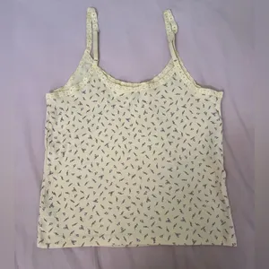 Victoria's Secret Cream Butter Yellow with Pink Floral Print thumbnail 4