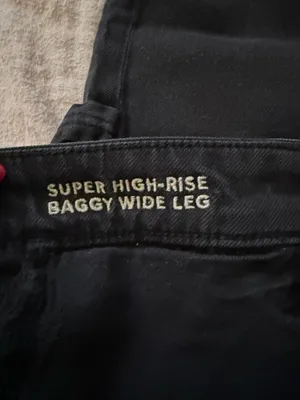 American Eagle Jeans Super High-Rise Wide-Leg Baggy thumbnail 2