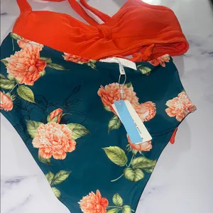Cupshe Orange and Floral Two-Piece Swimsuit Med thumbnail 7
