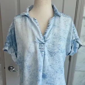 Thread & Supply Acid Wash Denim Look Tunic Top Lt Blue Short Sleeve V-Neck Relax thumbnail 7