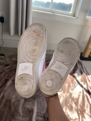 Pink Nike Shoes Women’s thumbnail 5