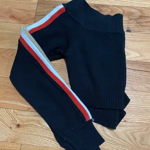 LF Cropped Off the shoulder Sweater thumbnail 7