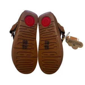 Project Cloud Women Arlee Buckle Sandals in Tan Leather, Size 6 thumbnail 5