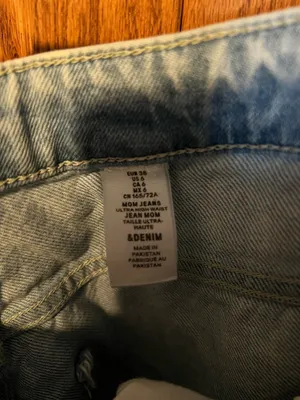 H&M Mom Jeans thumbnail 4