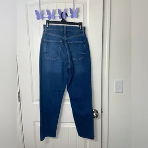 NEW Old Navy women’s extra high-rise curvy sky-hi‎ straight medium wash jeans 6 thumbnail 5