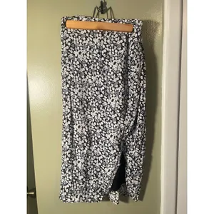 Abercrombie & Fitch Women's Size XS Midi Skirt Slit Front Black White Blue Ditsy thumbnail 3