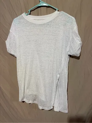 Lululemon T-shirt thumbnail 1