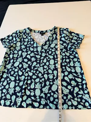 J.Jill V neck tropical fruit print monochromatic Tshirt, aqua and navy blue, M thumbnail 4