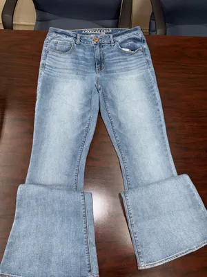 American Eagle Super Stretch Hi-Rise Artist Size 8 Short thumbnail 1