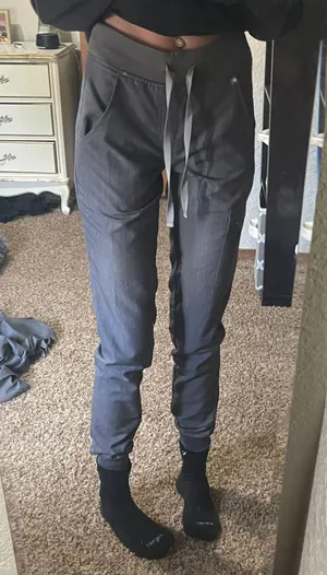 FIGS Jogger Scrub Pants thumbnail 1