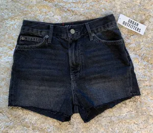 Girlfriend High-Waisted Denim Short – Black Size 26 thumbnail 3