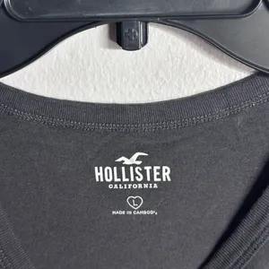 Hollister Women Gray Basic Crop Top Shirt size‎ L thumbnail 3
