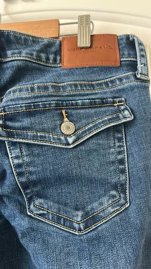Lucky Brand Jeans Low-Rise Flare Denim 8/29 thumbnail 3