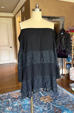 Black Dress thumbnail 1