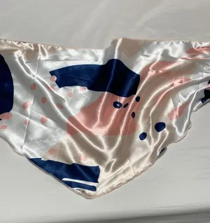 neck bandana / purse bandana thumbnail 1