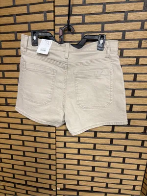 Time and tru khaki patch pocket shorts size 10 Tan thumbnail 2