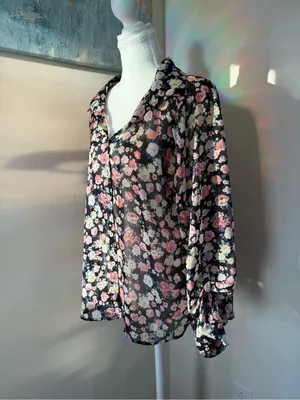living doll Black Romantic Floral Button-Front Blouse Size XL thumbnail 2