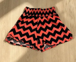Ultra Flirt Pink Black Chevron High Waist Shorts Size S Festival Summer thumbnail 1