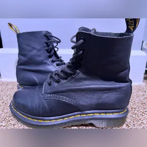 Dr. Martens 1460 Pascal Black Virginia Leather Soft Boots Women’s Size 6 thumbnail 4