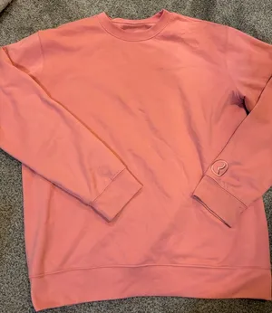Rare Beauty Crewneck Size XL thumbnail 1