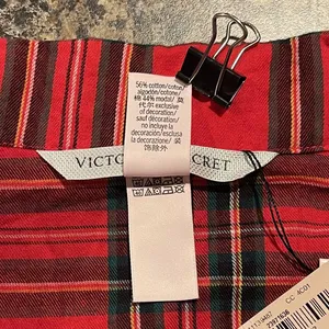 NWT Victorias Secret Pajama Top Cottage Dark Academia Button Up Plaid Red Medium thumbnail 4