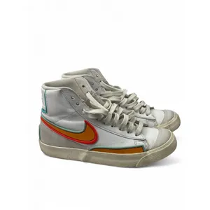 NIKE | 5.5 | Sneakers Hi Top Women's Blazer Mid '77 Infinite Runners thumbnail 4