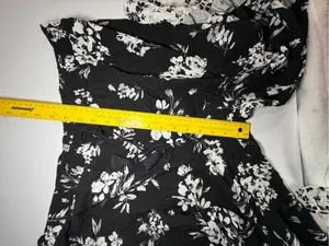 Simply Vera Vera Wang Black and White Floral Wide-Leg Bermudas thumbnail 5