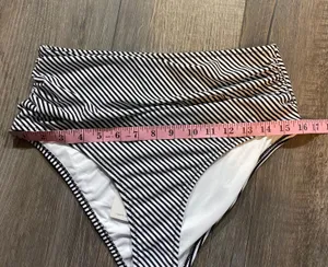 Cupshe Black White Stripe Bikini Bottom thumbnail 11
