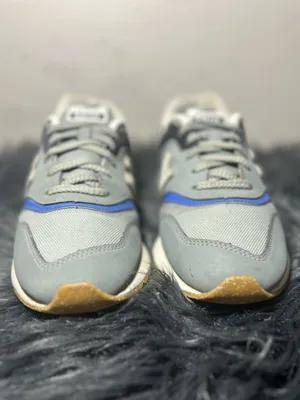 New Balance 997 Casual Trainer Sneakers Size 9.5 Women’s/8 Men’s thumbnail 4