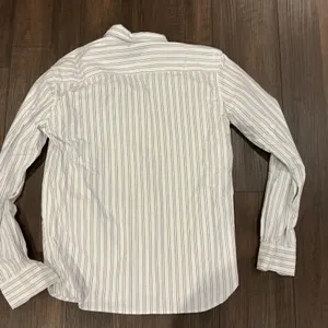 Brandy Melville Pinstripe Button Down Shirt White Blue Red Oversized One Size thumbnail 8