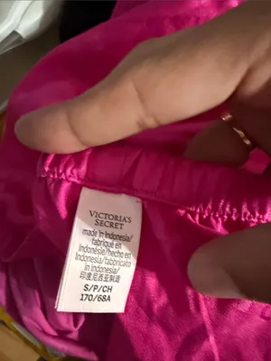 Victoria Secret Women's Fuchsia Bralette & Satin Sleep Shorts Set thumbnail 4