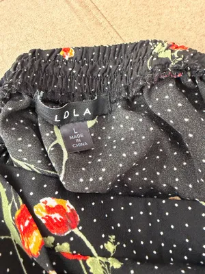 LDLA Black Skirt Size L thumbnail 3