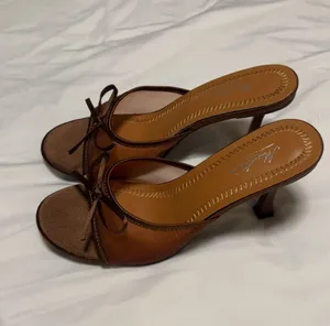Brown Kitten Heels thumbnail 2