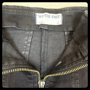 We The Free Y2K Edgy‎ Festival Grunge Inspired Zip Front Black Denim Mini Skirt thumbnail 2