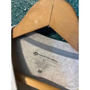 Fayettechill Oatmeal Tan Crewneck Sz Medium thumbnail 2