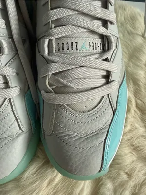 Nike Air Jordan Women’s Jumpman Two Trey Tropical Teal Sneakers thumbnail 9