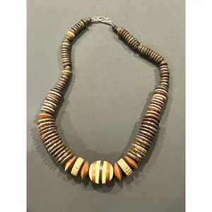 Vintage 80s Wooden Bead Necklace Costume Jewelry thumbnail 4