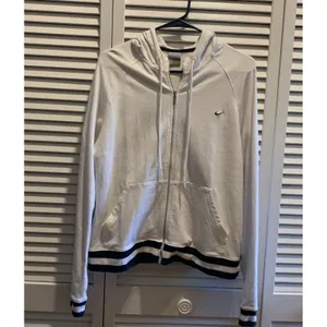 Nike Zip up Hoodie‎ thumbnail 2