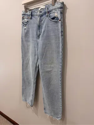 Abercrombie & Fitch Sz 29/8R Ankle Straight Ultra High Rise Light Wash thumbnail 4