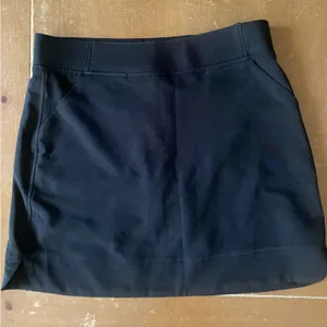 32 Degrees Heat black skort thumbnail 1