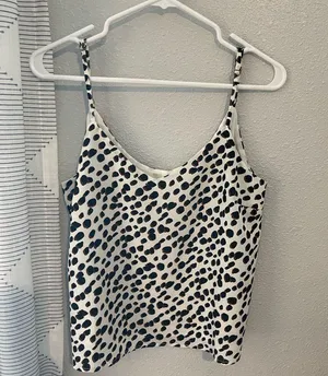 Leopard blouse NWOT Size M thumbnail 1