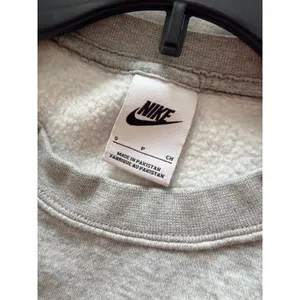 Nike Sportswear Essential Women Fleece Crewneck Sweatshirt Grey Cropped Small thumbnail 2