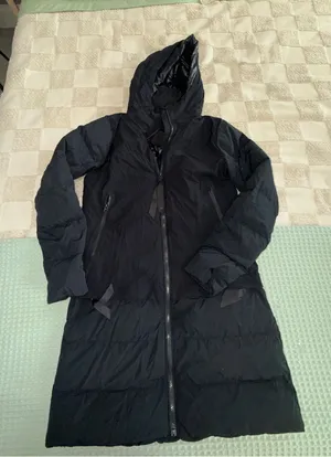 Lululemon Cold As‎ Fluff Parka Black size 6 thumbnail 1