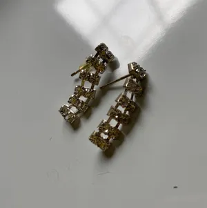 Diamond Earrings thumbnail 2