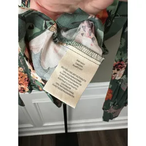 Anthropologie Tiny Scoop-Neck Raglan Green Floral Long Sleeve Top NWT Small thumbnail 4